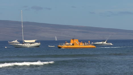 Yellow-submarine-and-boats