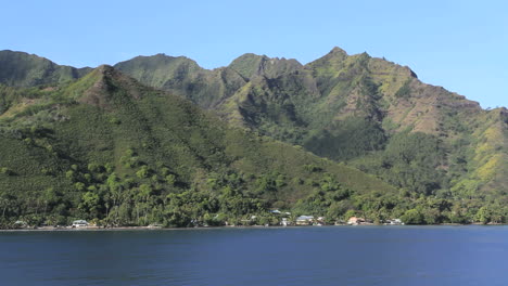 Asentamiento-De-La-Ladera-De-Moorea