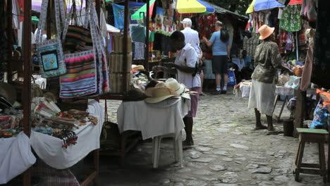 Dominica-Roseau-Markt-1