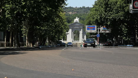 Madrid-Alcala-Tor-Und-Verkehr-1