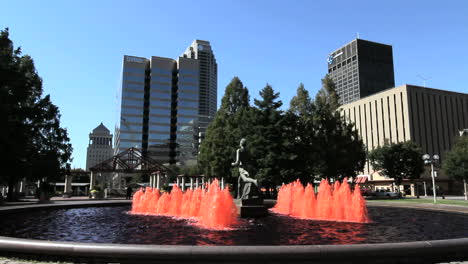 Missouri-St-Louis-Brunnen-Und-Statue-C