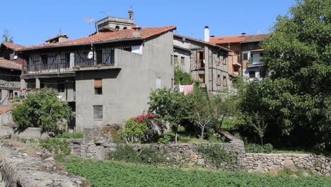 Spain-La-Alberca-houses-4