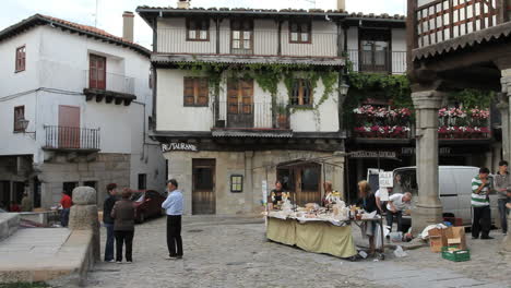 Spain-La-Alberca-plaza-market-stand