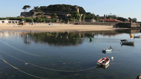 Spain-Galicia-Baiona-boats-lines-castle-2