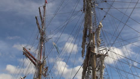 Argentina-Ushuaia-masts-lines-and-rigging