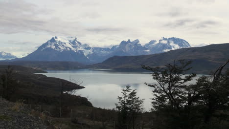 Torres-Del-Paine-Lago-Del-Toro-S44