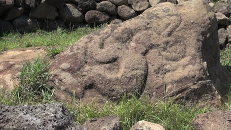 Easter-Island-Orongo-birdman-petroglyph-4