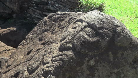 Easter-Island-Orongo-petroglyph-relief-mask-2