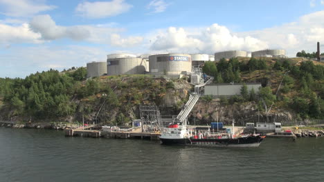 Sweden-Stockholm-oil-tanks-&-ship-2s
