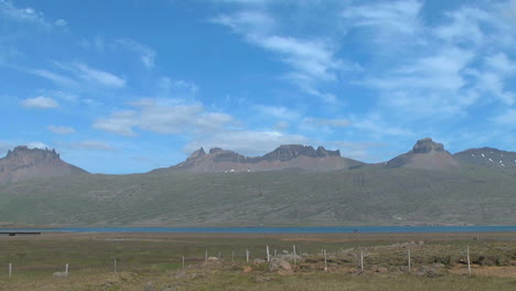 Fiordo-Este-De-Islandia-Y-Nubes-Timelapse-2