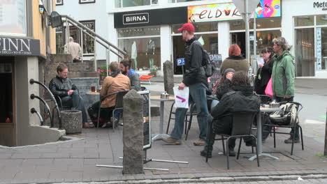 Iceland-Reykjavik-street-corner-2