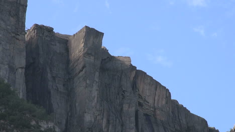 Norwegen-Lysefjord-Quadrat-Felsen-S