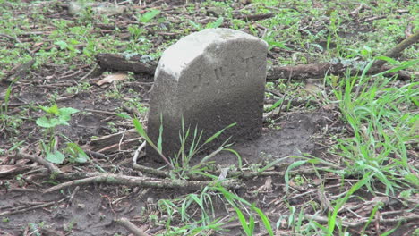 Kansas-Oregon-Trail-grave-stone-s