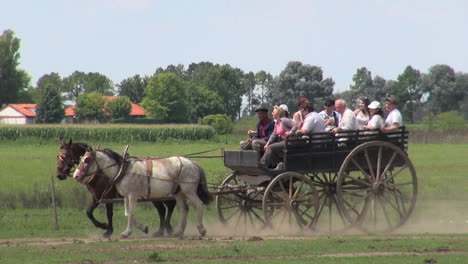 Argentine-Estancia-Buggy-Ride-Editorial