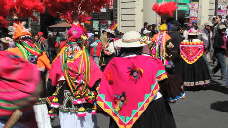 La-Paz-Fiesta-Kostüme-In-Pink