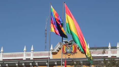La-Paz-flags-&-government-seal-c