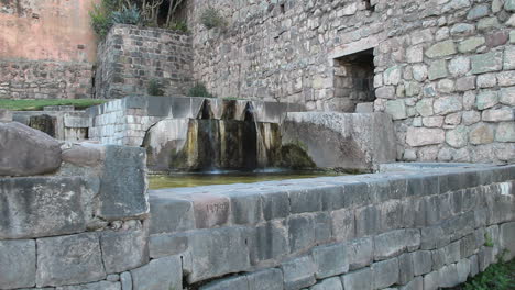 Cusco-Inca-fountain-c