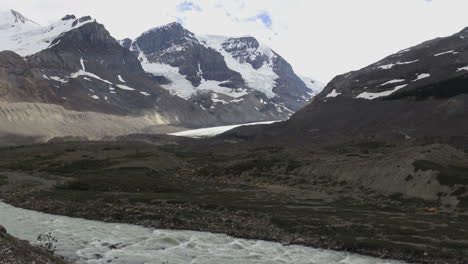 Canada-Icefields-Parkway-Athabasca-Glacier-&-river-with-cloudy-sky-s