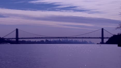 Die-George-Washington-Bridge-Verbindet-New-Jersey-Mit-New-York-State-Mit-Der-Skyline-Von-Manhattan-6