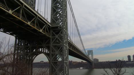 Wide-shot-of-the-George-Washington-Bridge-connecting-New-York-to-new-Jersey-1