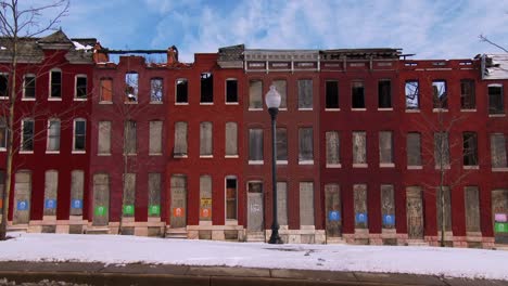 Tenements-and-abandoned-houses-are-found-in-a-North-Baltimore-slum-3