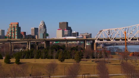The-skyline-of-Louisville-Kentucky-behind-bridges-over-the-Ohio-River