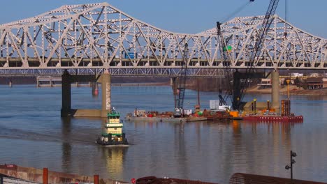 Bridges-span-the-Ohio-River-near-Louisville-Kentucky-2