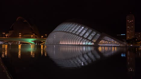 La-Arquitectura-Futurista-De-Valencia-España-Noche