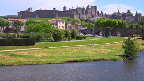 Das-Schöne-Schloss-Fort-In-Carcassonne-Frankreich