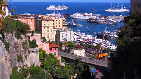 Establishing-shot-of-Monaco-during-the-Grand-Prix-race