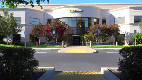 Establecimiento-De-Tiro-De-La-Sede-De-Microsoft-En-Silicon-Valley,-California.