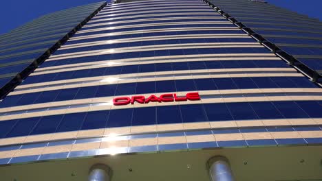 Toma-De-Establecimiento-De-La-Sede-De-Oracle-En-Silicon-Valley,-California-5