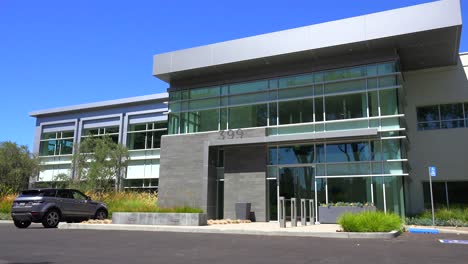 Establishing-panning-shot-of-the-exterior-of-a-generic-modern-office-building-2