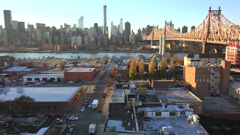 Beautiful-shot-of-Manhattan-New-York-skyline-with-Queensboro-Bridge-and-Queens-foreground