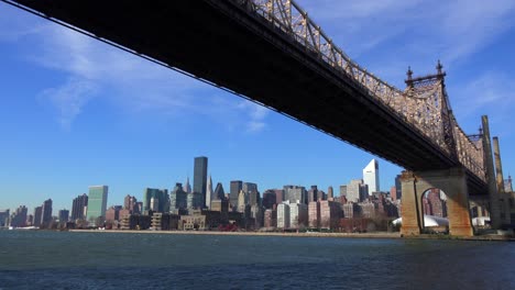 Low-angle-view-of-the-Queensboro-Bridge-with-the-New-York-skyline-background-2