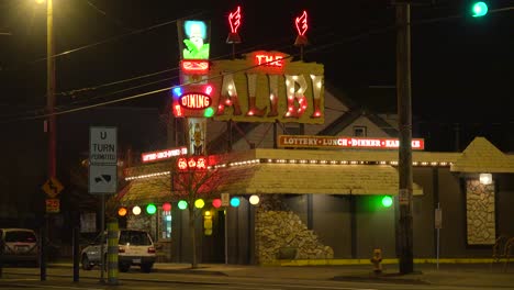 Una-Discoteca-O-Discoteca-Que-Establece-Un-Tiro-En-La-Noche