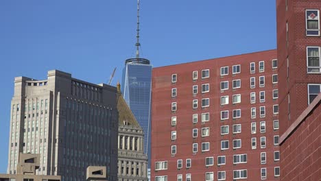 Una-Vista-Del-Lower-East-Side-De-Manhattan,-Ciudad-De-Nueva-York-Con-La-Freedom-Tower-En-La-Distancia