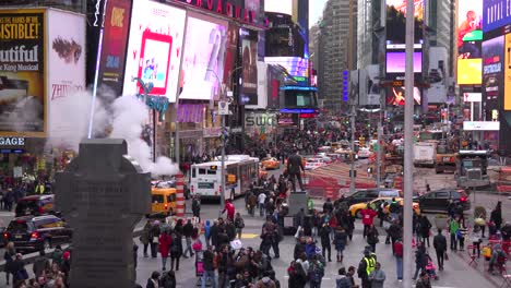 Crowds-of-cars-and-pedestrians-in-Times-Square-New-York-City-1