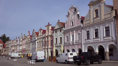 El-Pintoresco-Pueblo-De-Telc-En-La-República-Checa-5