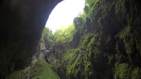 La-Cueva-Punkva-En-La-República-Checa-Es-Una-Maravilla-De-La-Región