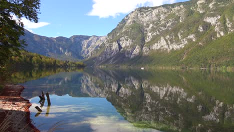 A-beautiful-establishing-shot-of-Lake-Bohinj-Slovenia