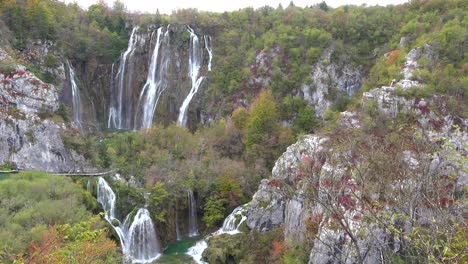 Beautiful-waterfalls-flow-through-lush-green-jungle-at-Plitvice-National-Park-in-Croatia-6