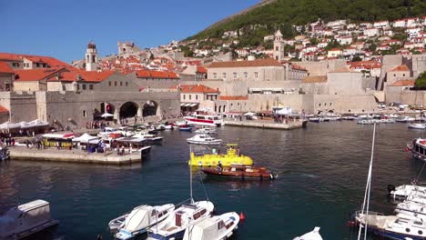 Blick-über-Die-Bucht-In-Der-Altstadt-Von-Dubrovnik-Kroatien