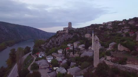 Schöne-Antenne-über-Einem-Dorf-In-Bosnien-Herzegowina-1