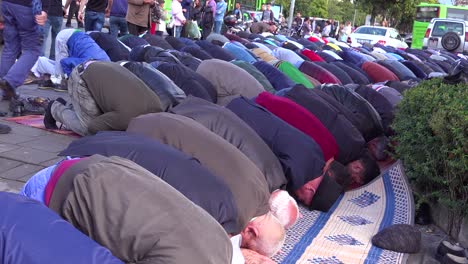 Muslim-men-pray-on-the-streets-of-Tirana-Albania-4