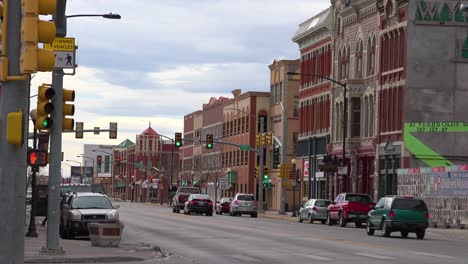 Eine-Einleitende-Aufnahme-Der-Innenstadt-Von-Cheyenne-Wyoming