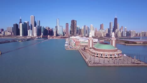 Una-Hermosa-Antena-Diurna-Alrededor-Del-Navy-Pier-En-Chicago.