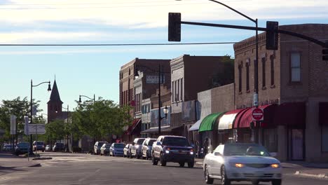 Establishing-shot-of-downtown-Winslow-Arizona