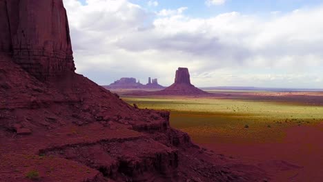 Beautiful-inspiring-aerial-reveals-the-buttes-of-Monument-Valley-Utah-1