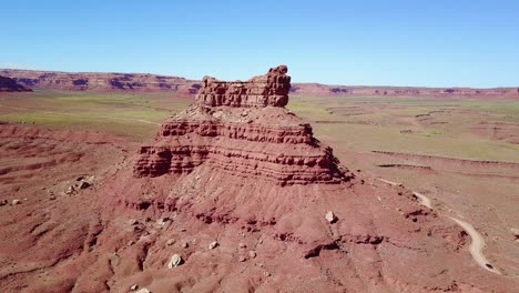 Aerial-around-the-buttes-and-rock-formations-of-Monument-Valley-Utah